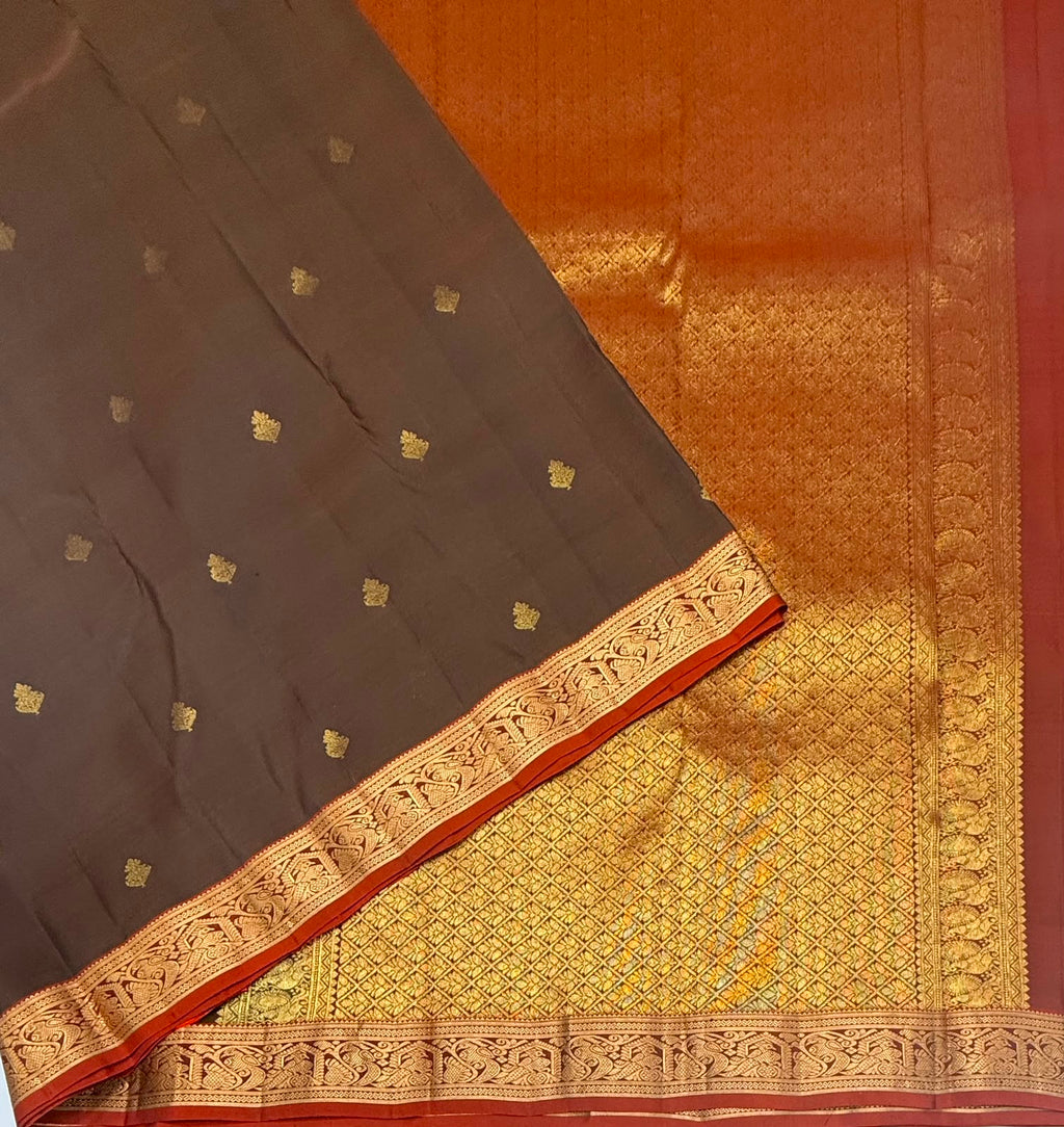 VSM464 - brown color body, rust color pallu , blouse.