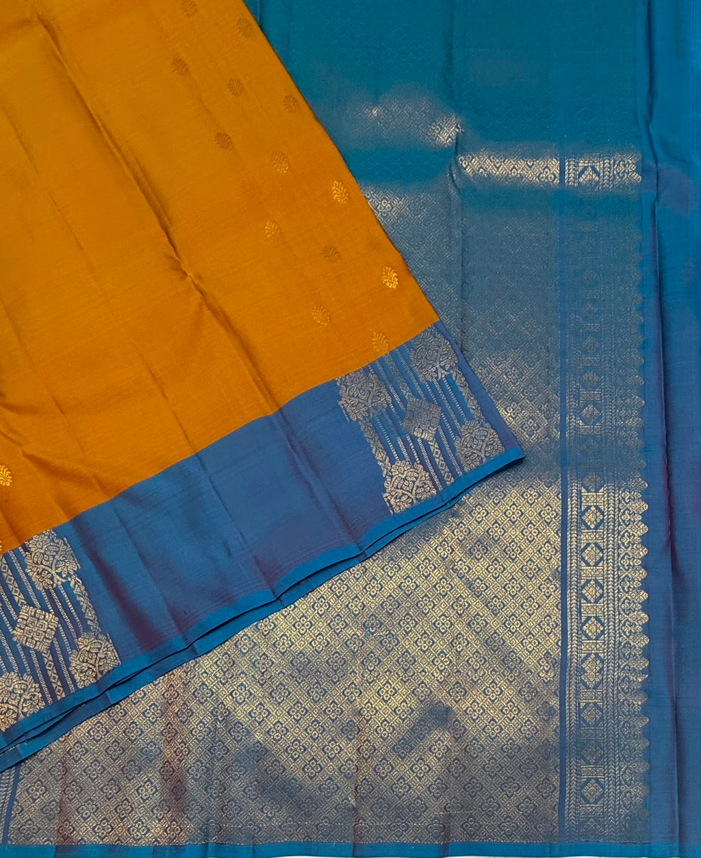 VSM460 - mustard color body, blue color pallu , blouse.