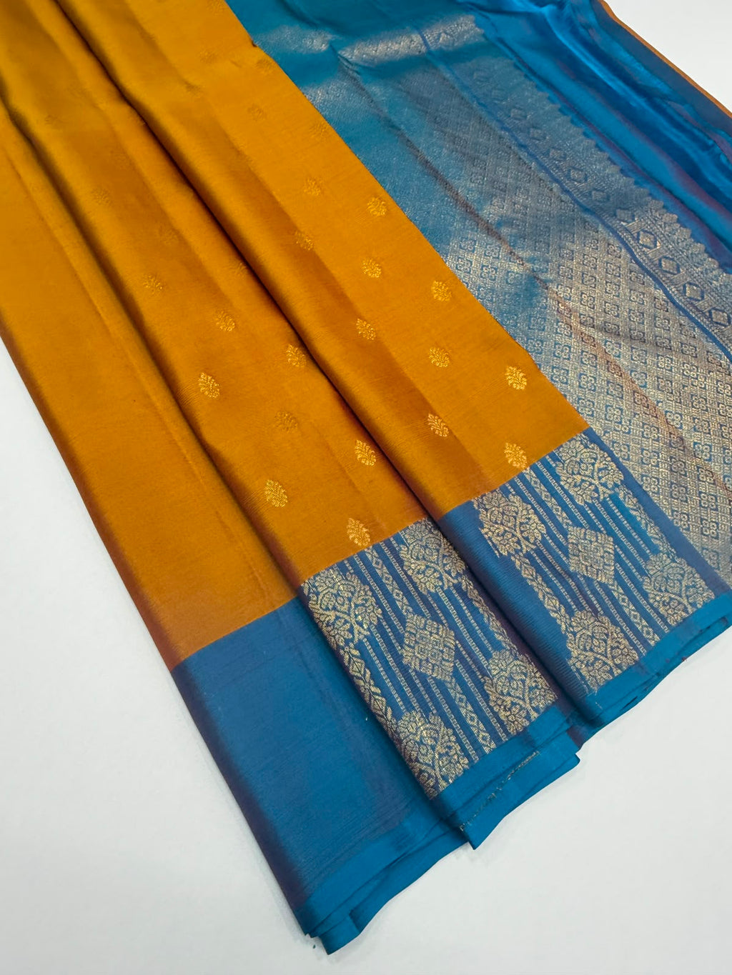 VSM460 - mustard color body, blue color pallu , blouse.