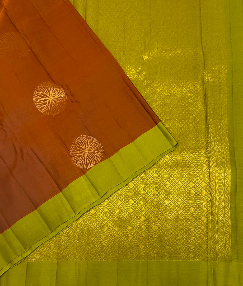VSM459 - honey brown color body, olive green color pallu , blouse.