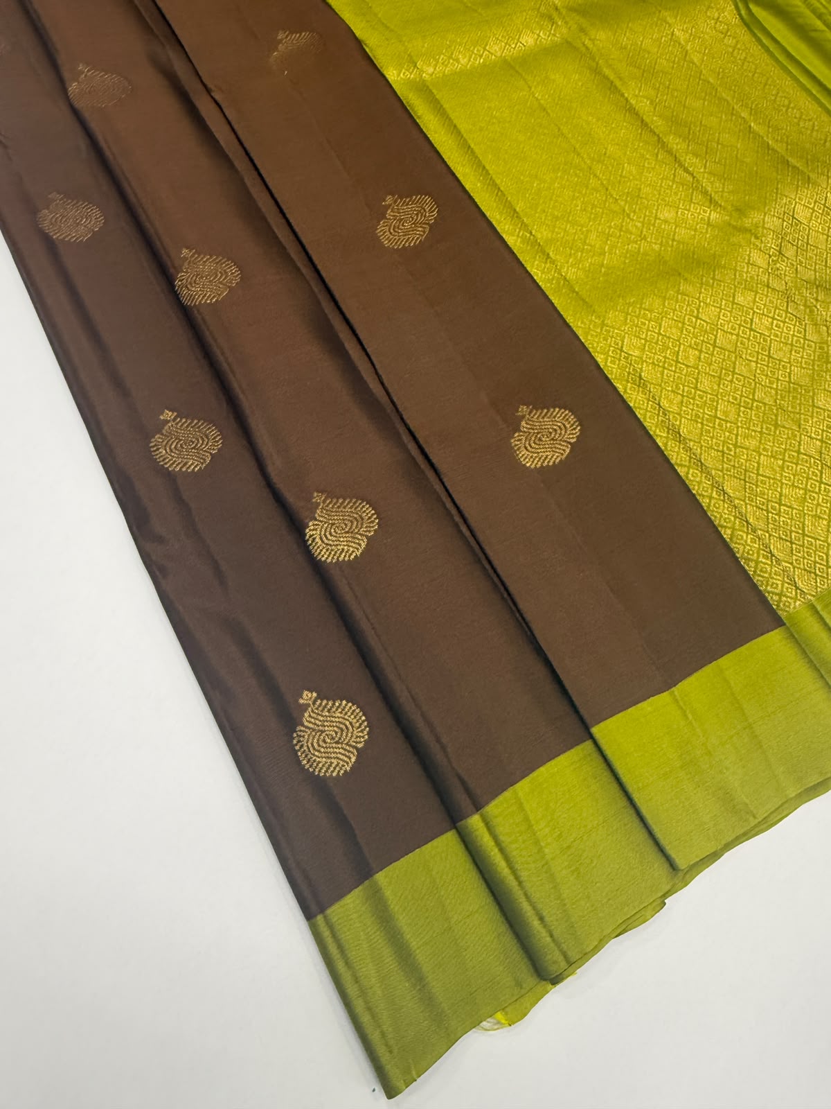 VSM458 - brown color body, olive green color pallu , blouse.