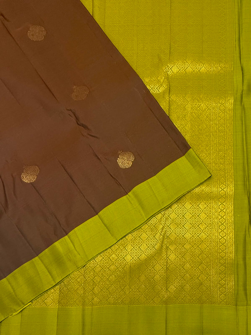 VSM458 - brown color body, olive green color pallu , blouse.