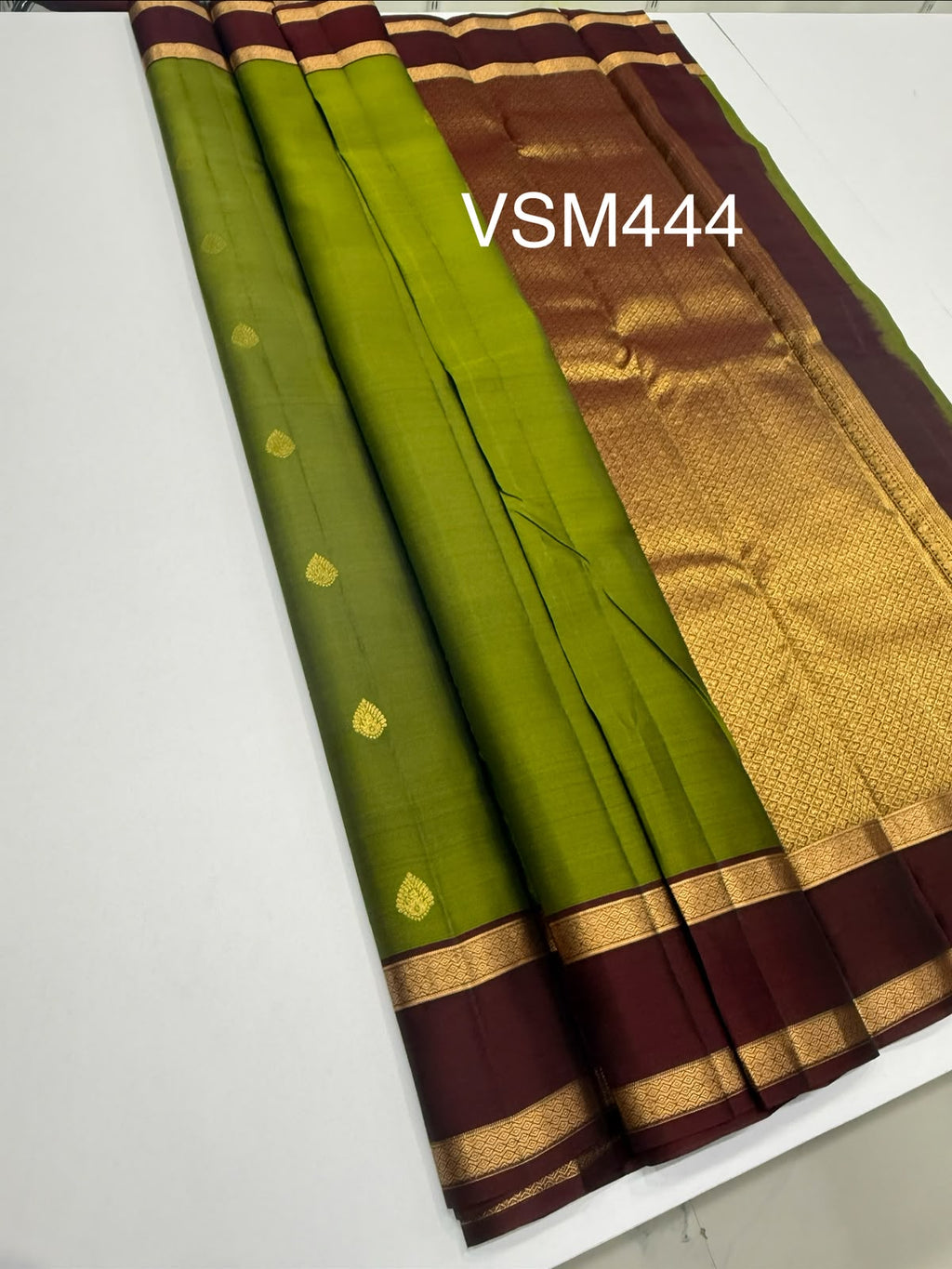 VSM444 - green color body, coffee brown color pallu , blouse