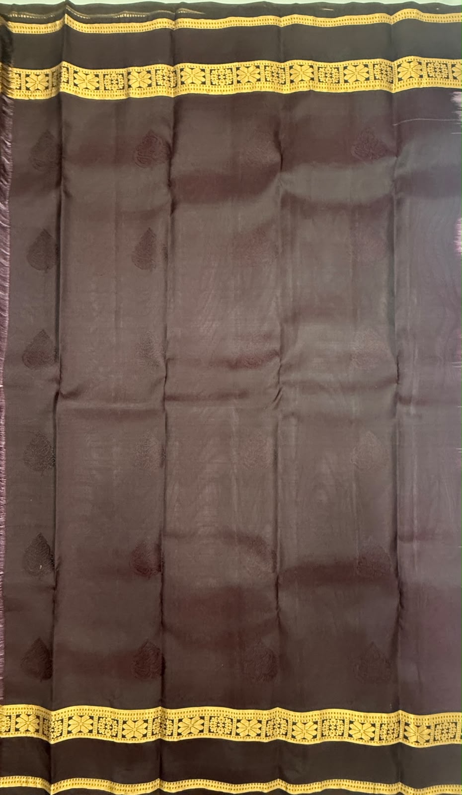 VSM421 - pastel lavender color body , coffee brown color pallu , blouse.