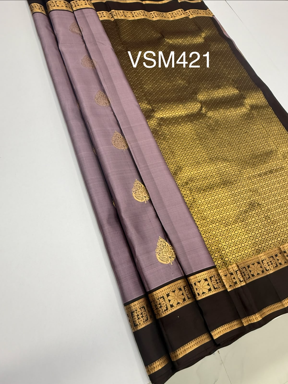 VSM421 - pastel lavender color body , coffee brown color pallu , blouse.
