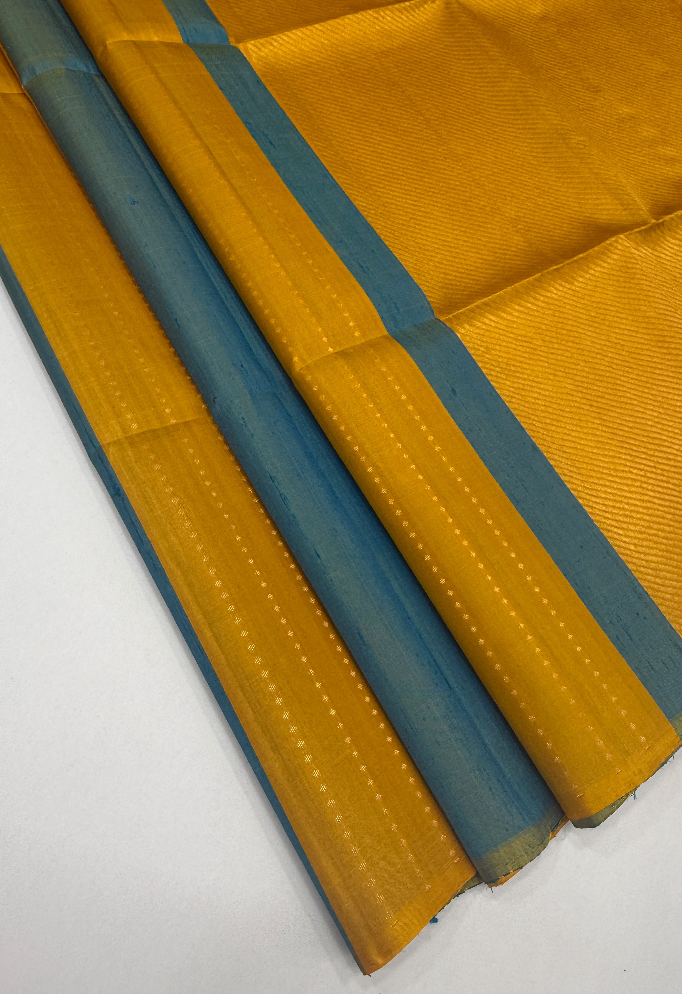 VSD174 - yellow with blue color body , color pallu,blouse - Pure silk saree