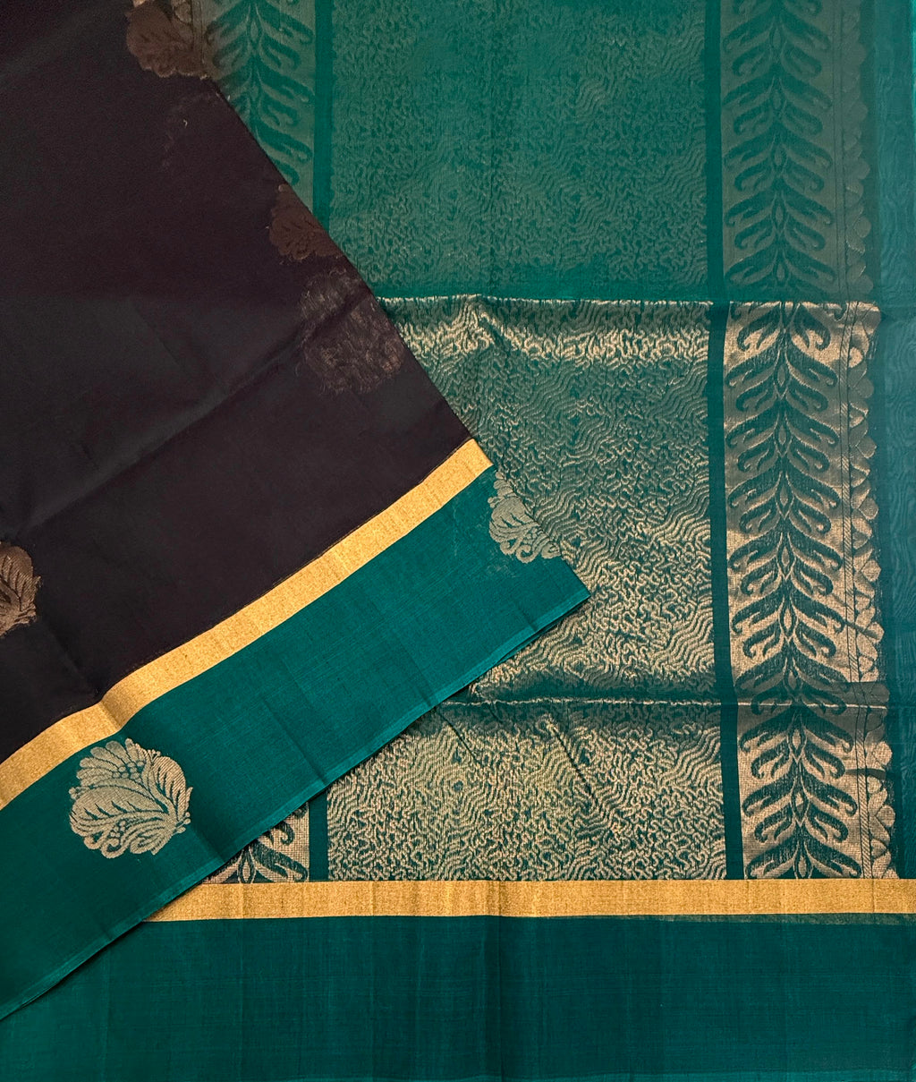 VSSC94 - dark purple color body , peacock green color pallu , blouse.