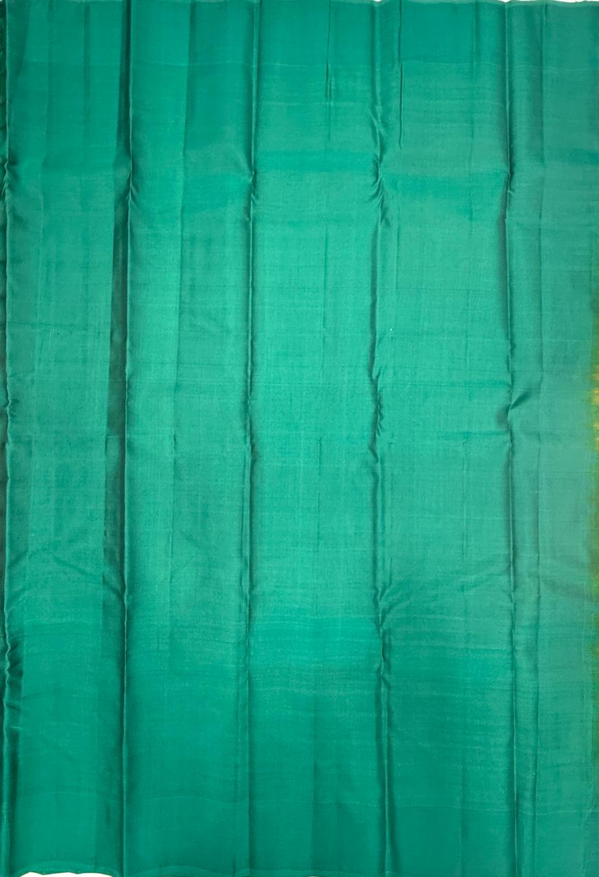 VSM496 - yellowish green color body , pastel green color pallu , blouse