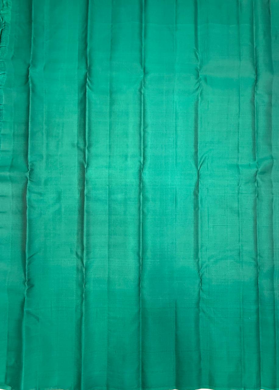 VSM493 - violet color body , peacock green color pallu , blouse