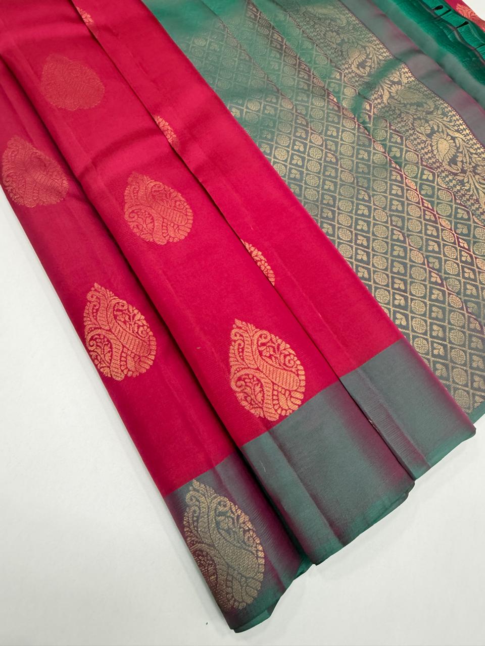 VSM494 - rani pink color body , dual blue color pallu , blouse