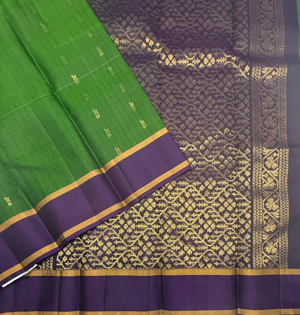 VSOH462 - green color body , violet color pallu , blouse - Pure silk saree