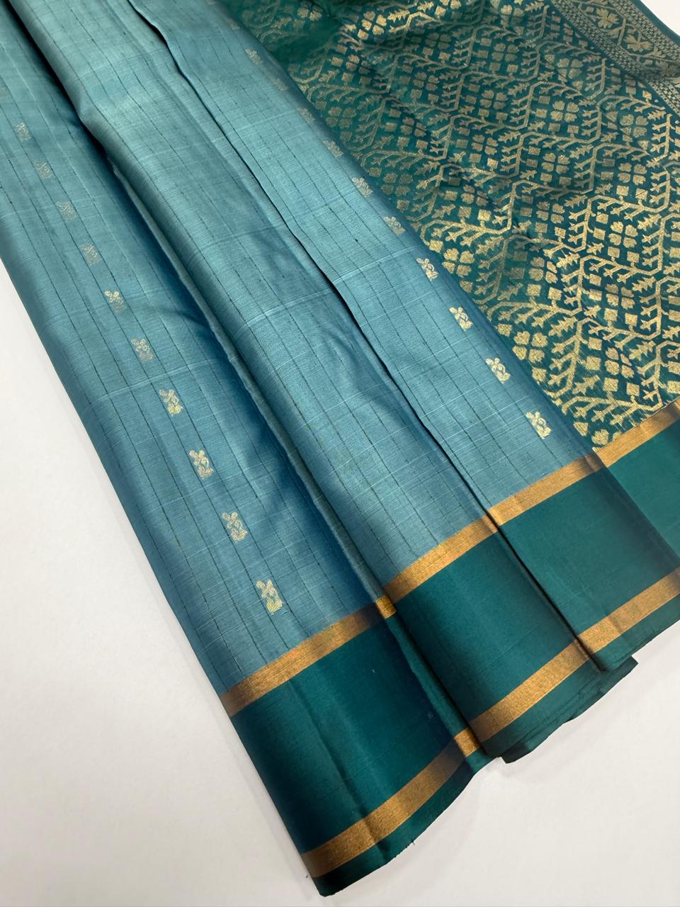 VSOH463 - light blue color body , peacock blue color pallu , blouse - Pure silk saree