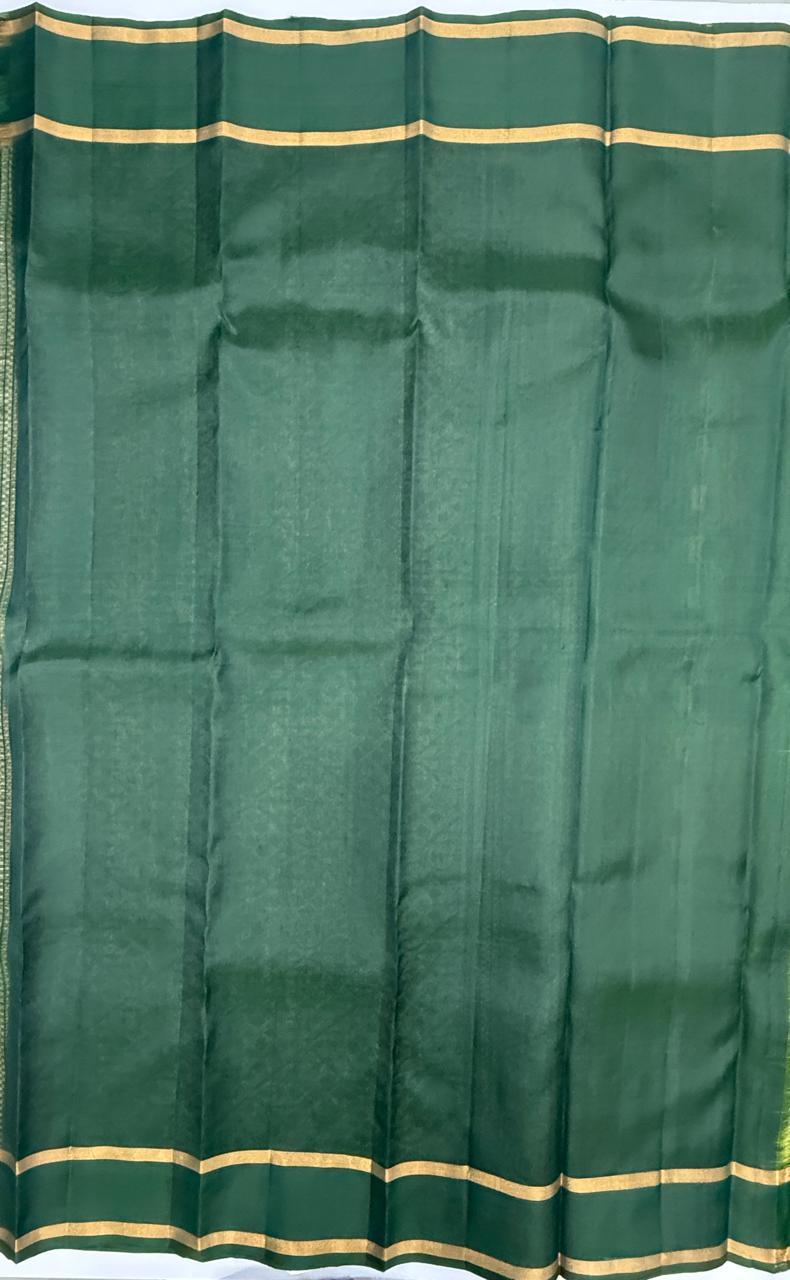 VSOH464 - light green color body , dark green color pallu , blouse - Pure silk saree
