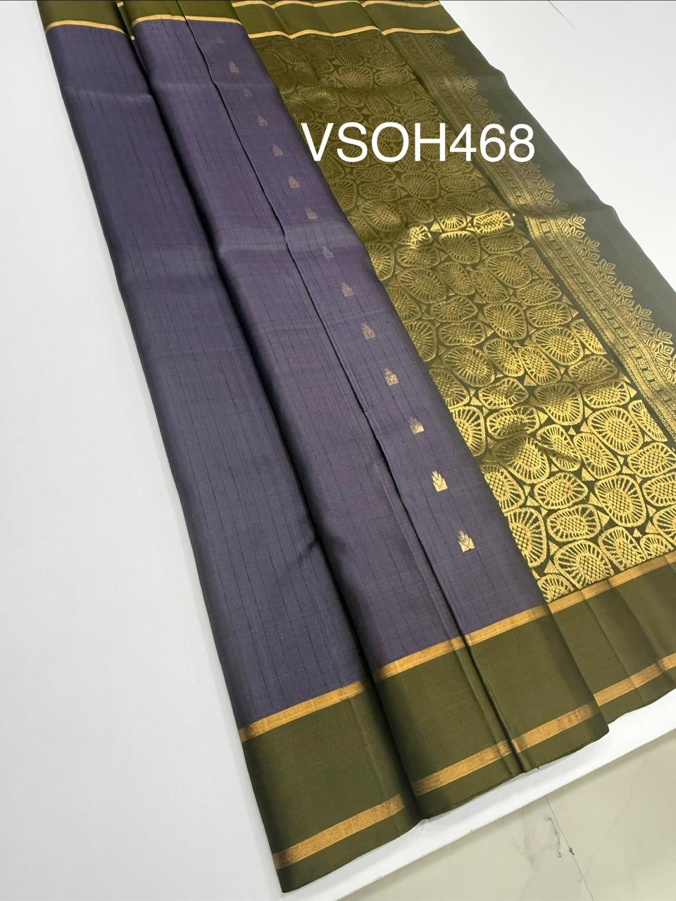 VSOH468 - dual navy blue with lavender color body , cowdung green color pallu , blouse - Pure silk saree
