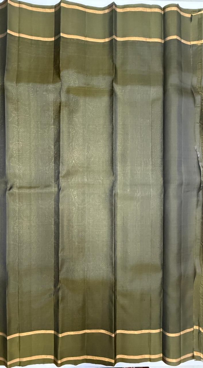 VSOH470 - dark grey color body , cowdung green color pallu , blouse - Pure silk saree
