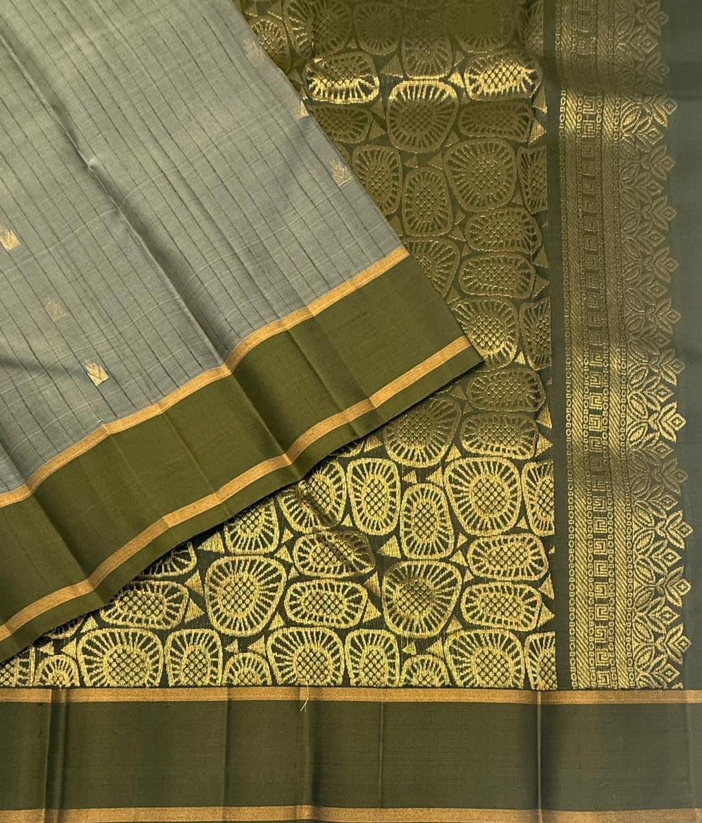 VSOH470 - dark grey color body , cowdung green color pallu , blouse - Pure silk saree