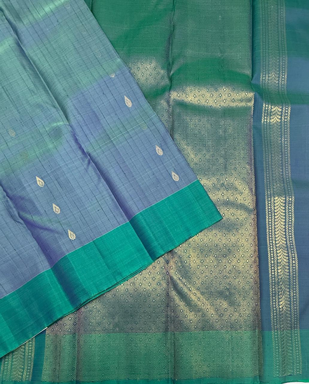 VSOH477 - dual green with violet color body , dual violet with green color pallu , blouse - Pure silk saree