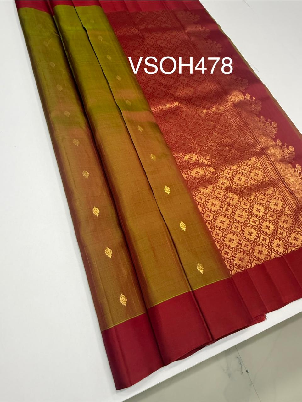 VSOH478 - green with red color body , red color pallu , blouse - Pure silk saree