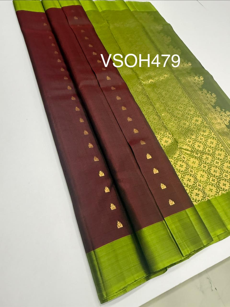 VSOH479 - maroon color body , olive green color pallu , blouse - Pure silk saree