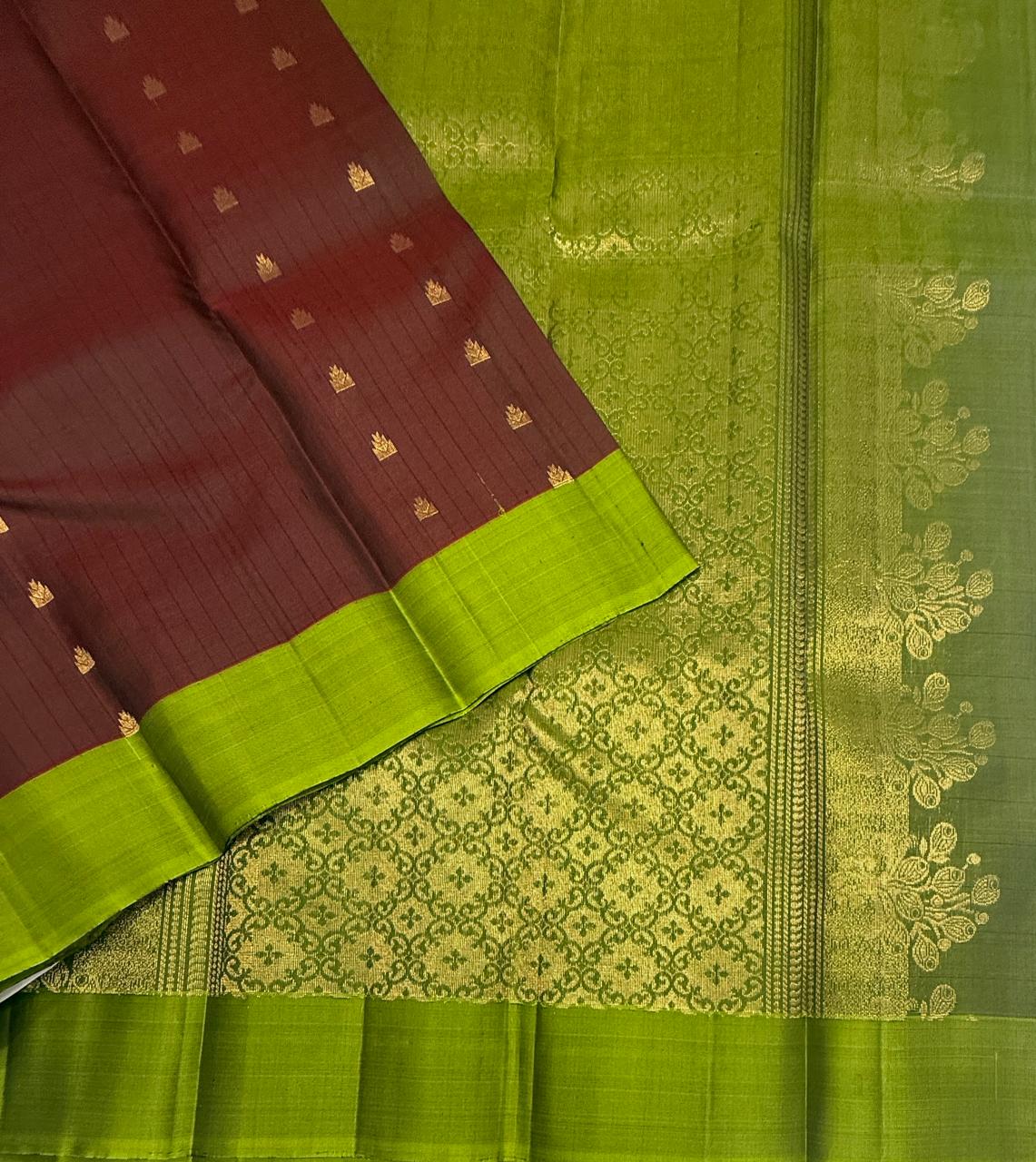 VSOH479 - maroon color body , olive green color pallu , blouse - Pure silk saree