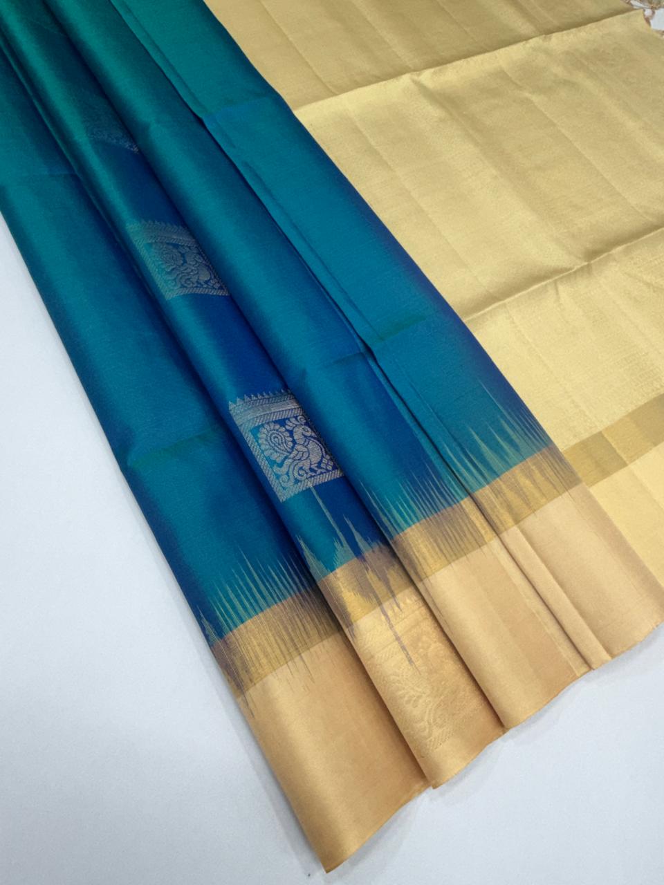 VSCB657 - peacock blue color body , sandal color pallu , blouse - Pure silk saree