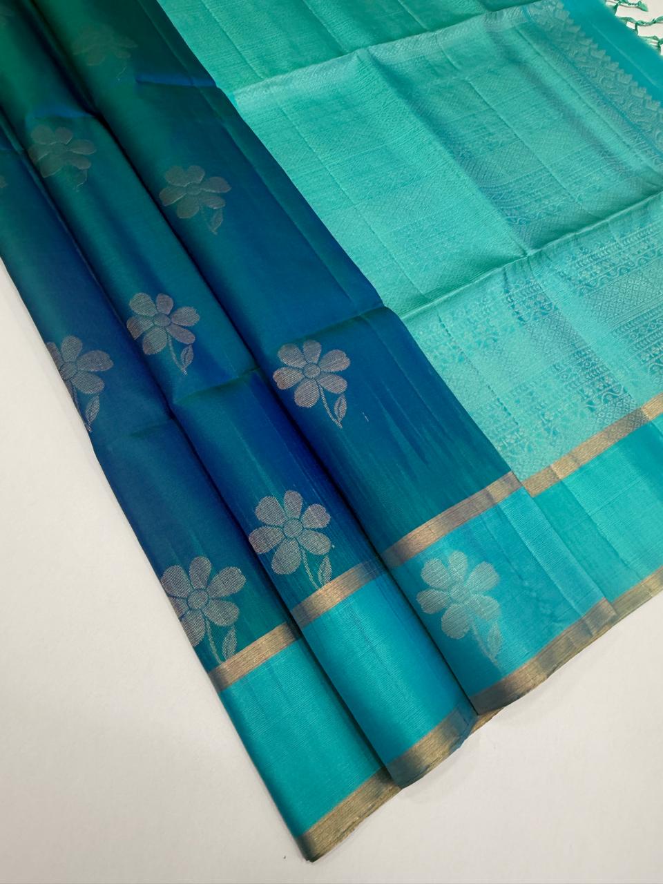 VSCB653 - peacock blue color body , dual blue color pallu , blouse - Pure silk saree