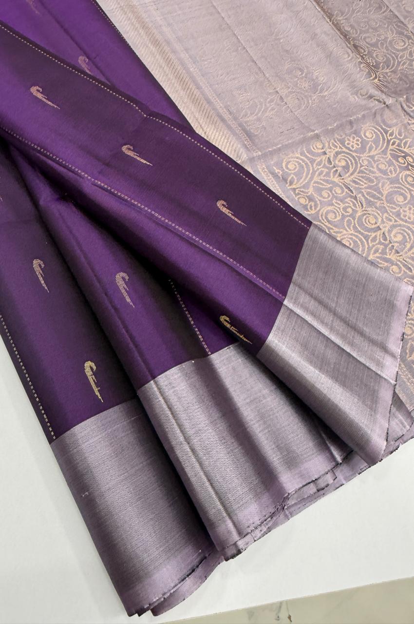 VSCB667 - violet color body , pastel lavender color pallu , blouse - Pure silk saree