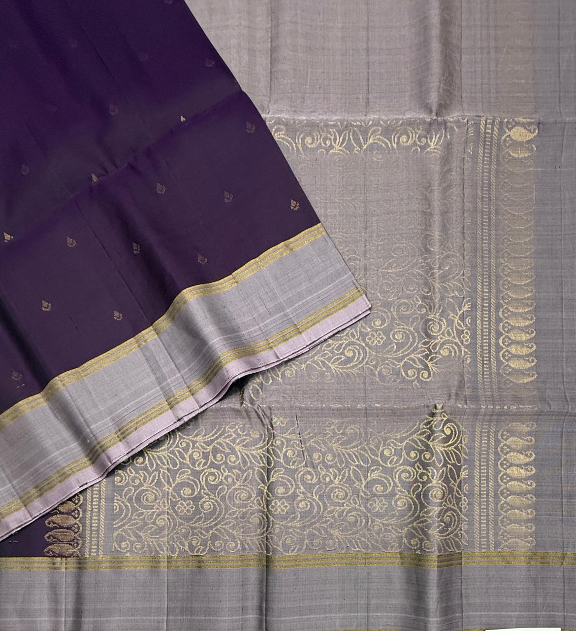 VSCB664 - violet color body , pastel lavender color pallu , blouse - Pure silk saree