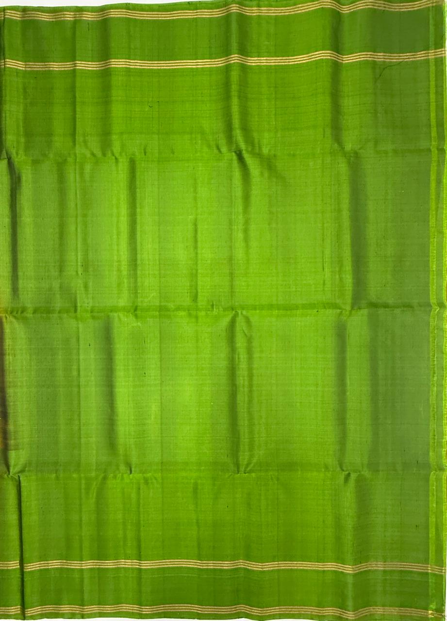 VSCB666 - mehandi green color body , green color pallu , blouse - Pure silk saree
