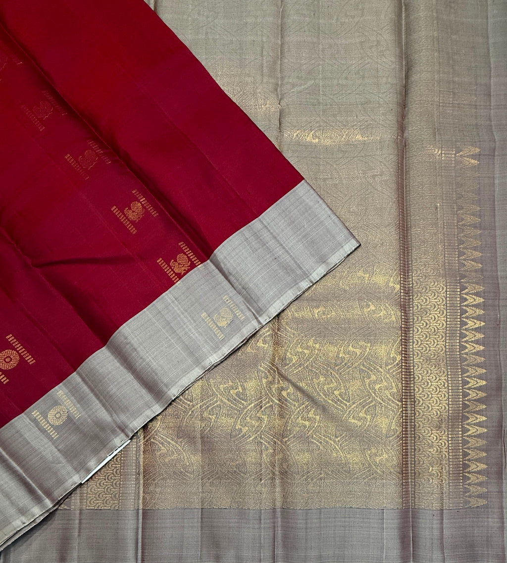 VSCB670 - maroon color body , cream with maroon color pallu , blouse - Pure silk saree