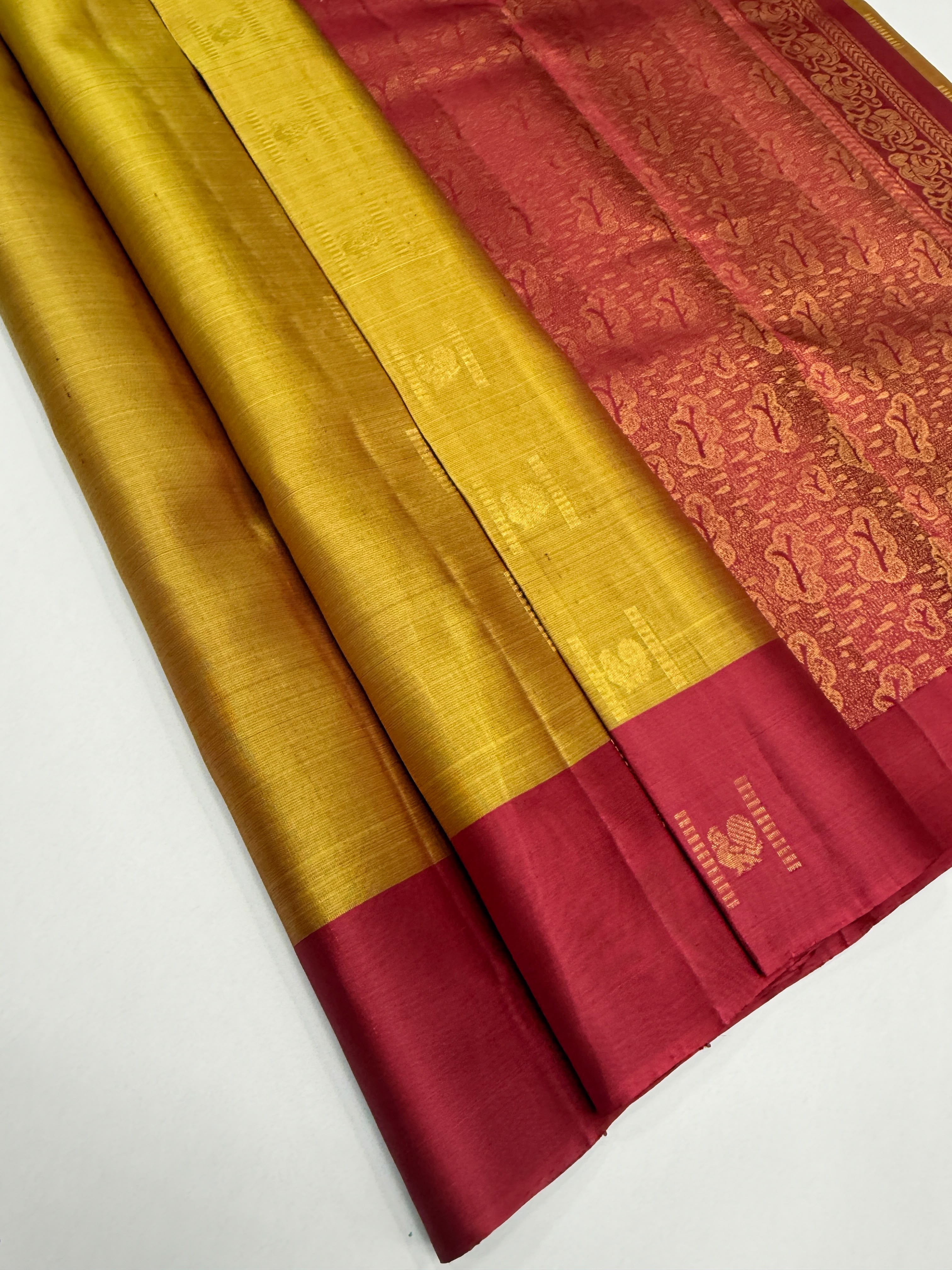 VSCB672 - red with yellow color body , dark pink color pallu , blouse - Pure silk saree