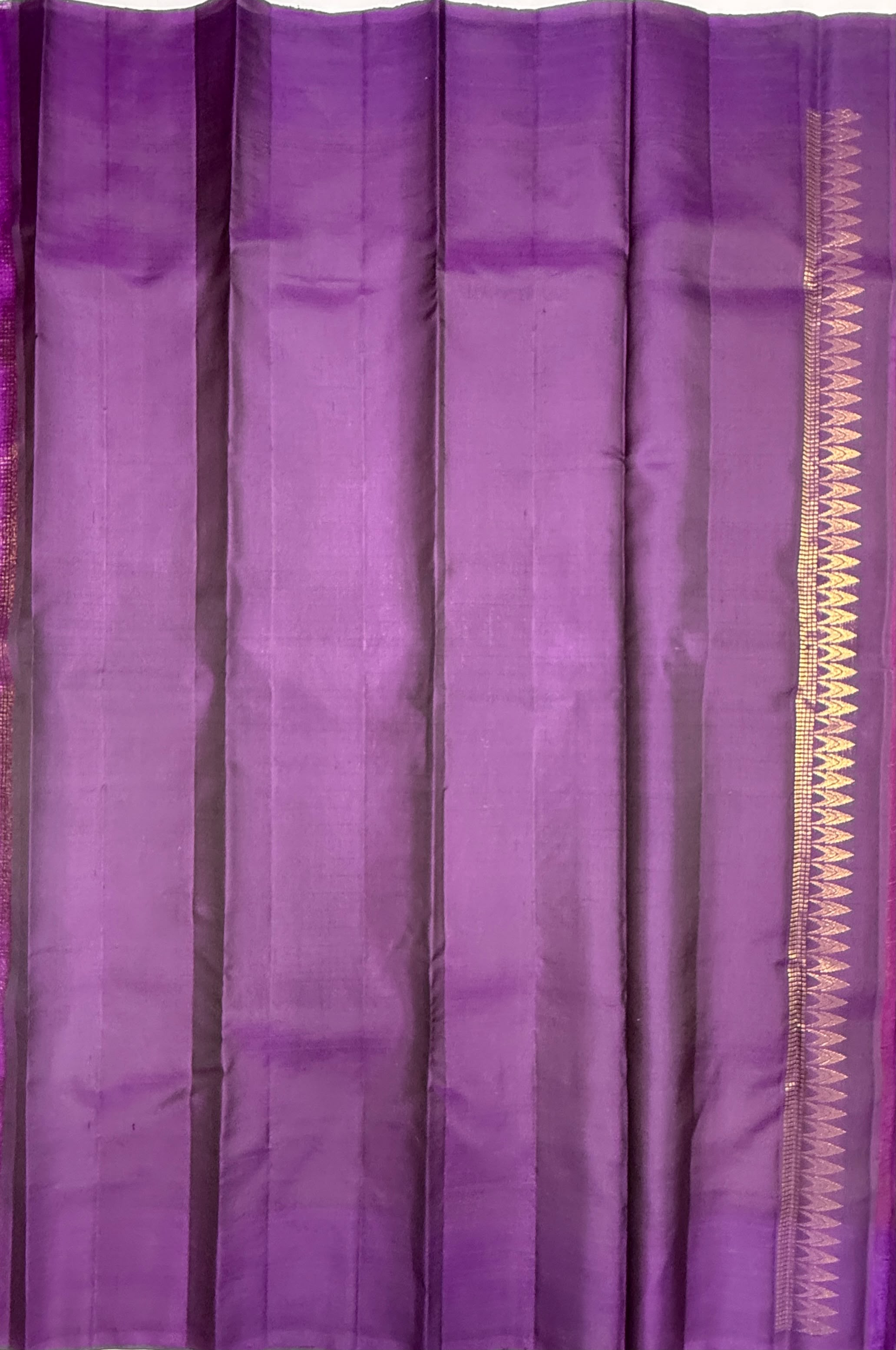 VSCB675 - brown color body , dark violet color pallu , blouse - Pure silk saree