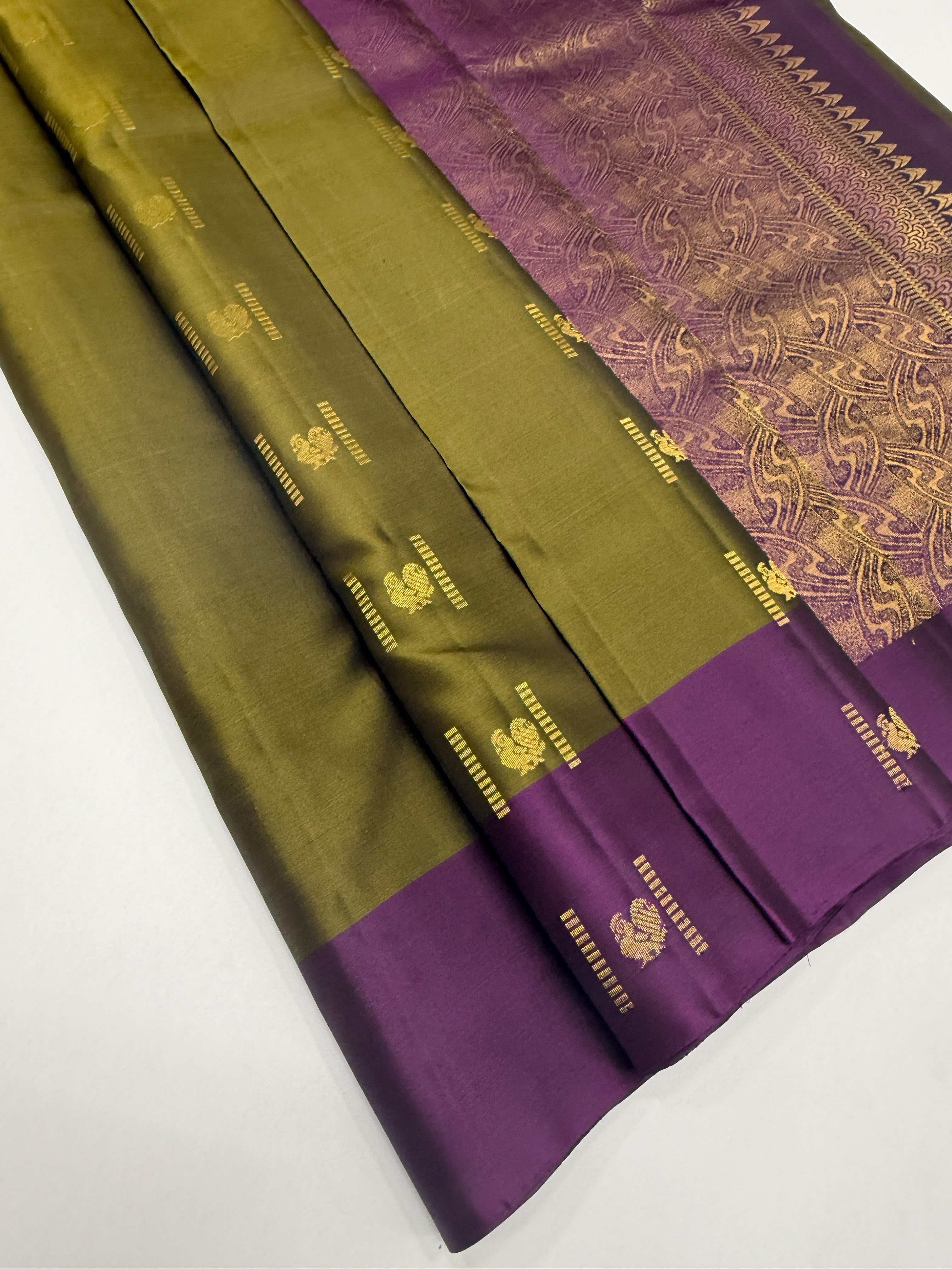 VSCB678 - cowdung green color body , dark violet color pallu , blouse - Pure silk saree