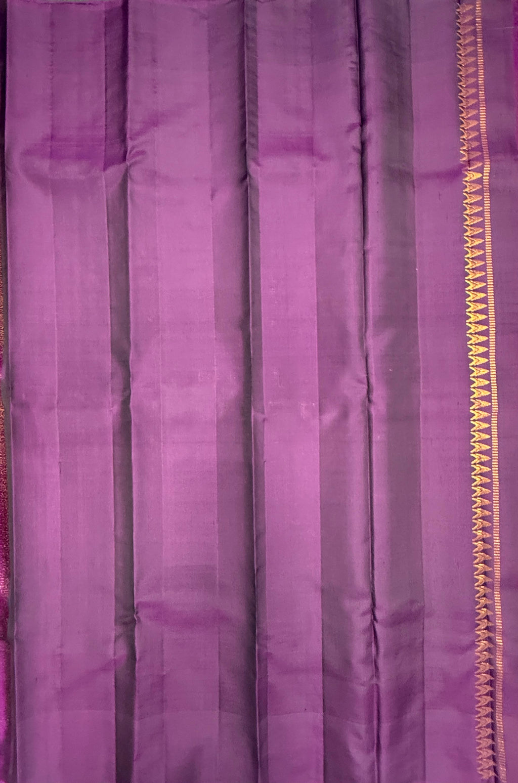 VSCB678 - cowdung green color body , dark violet color pallu , blouse - Pure silk saree