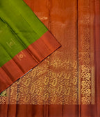 VSCB680 - green color body , rust color pallu , blouse - Pure silk saree