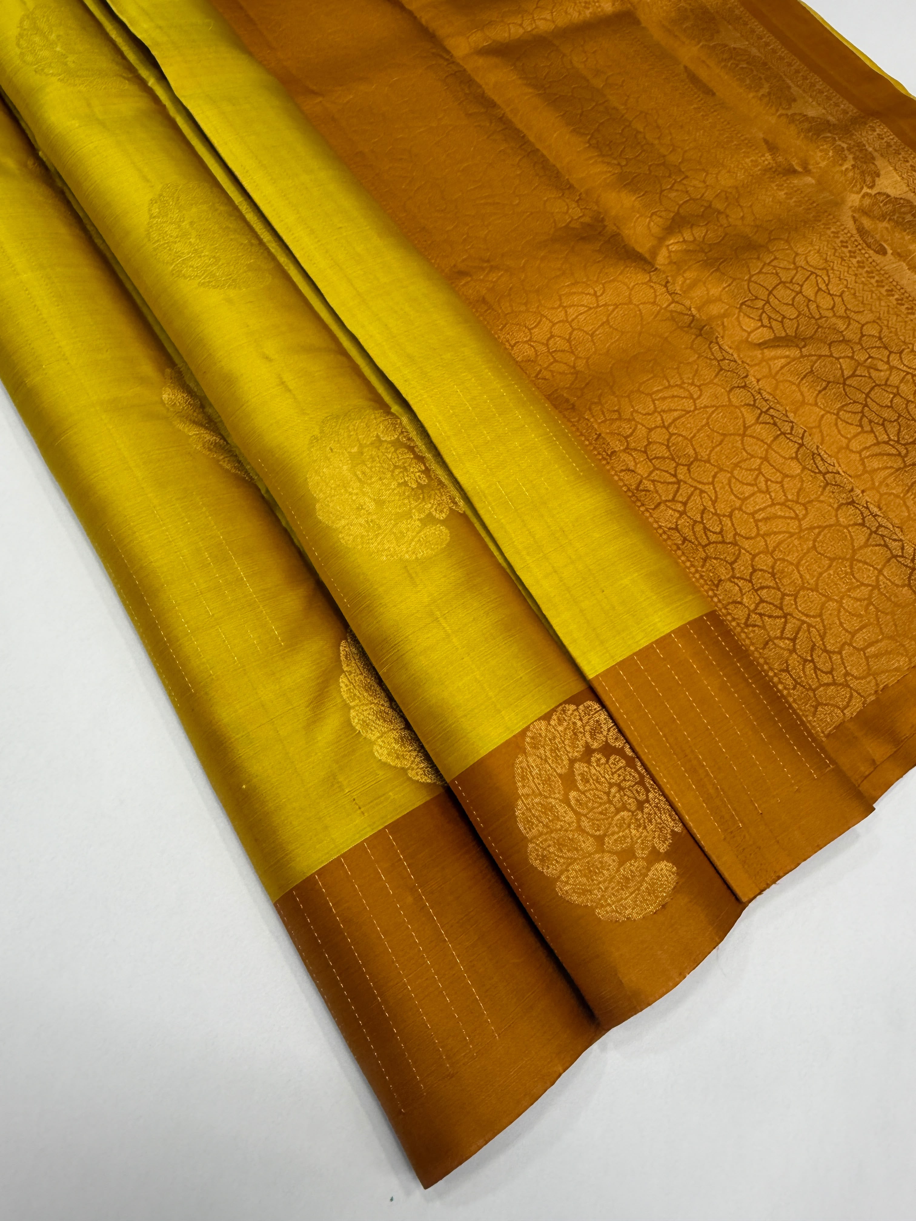 VSCB686 - dual yellow color body , dark mustard color pallu , blouse - Pure silk saree