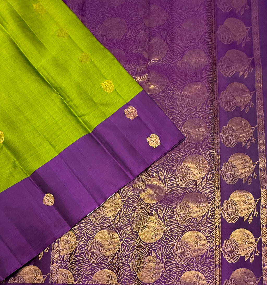 VSCB697 - green color body , violet color pallu , blouse - Pure silk saree