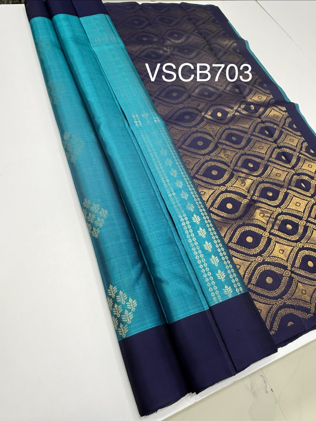VSCB703 - blue color body , navy blue color pallu , blouse - Pure silk saree