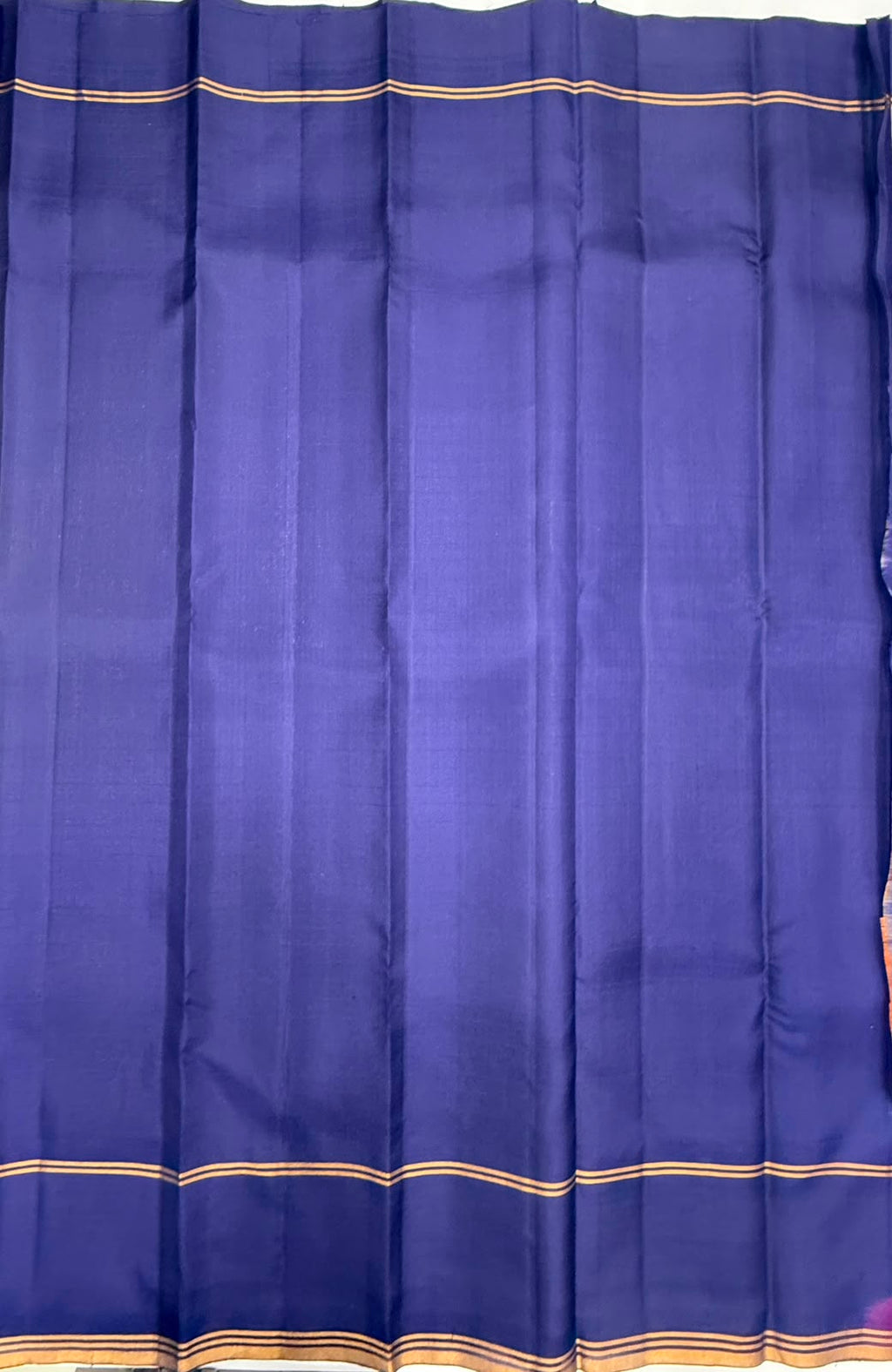 VSCB704 - lavender color body , navy blue color pallu , blouse - Pure silk saree