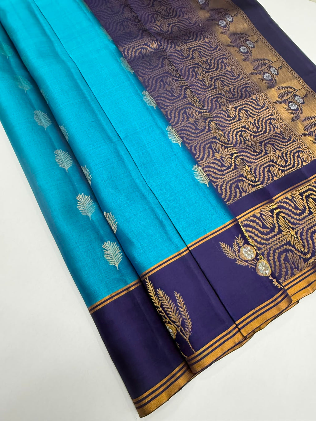 VSCB706 - blue color body , navy blue color pallu , blouse - Pure silk saree