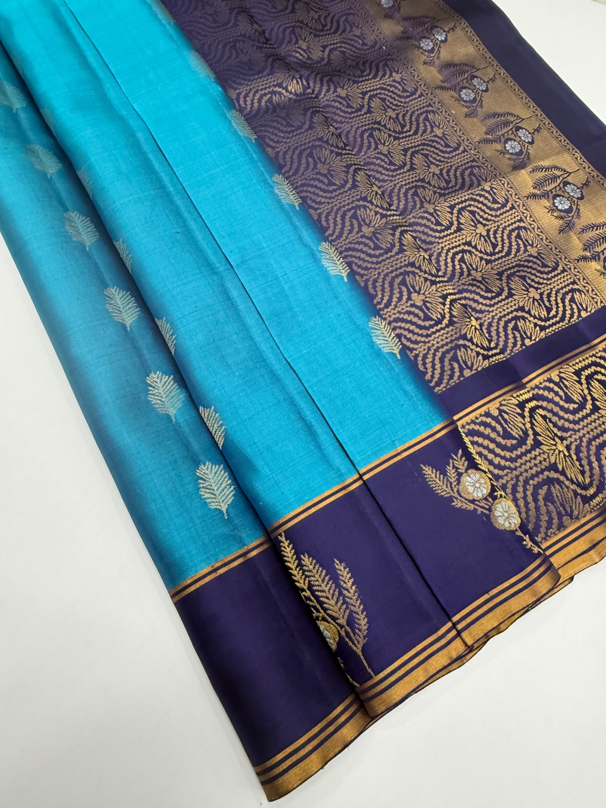 VSCB706 - blue color body , navy blue color pallu , blouse - Pure silk saree