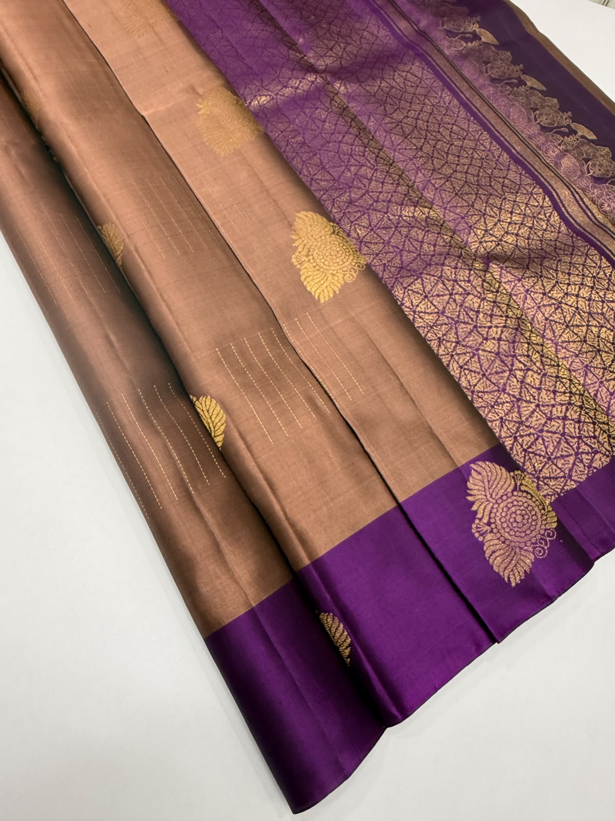 VSCB707 - chocolate brown color body , violet color pallu , blouse - Pure silk saree