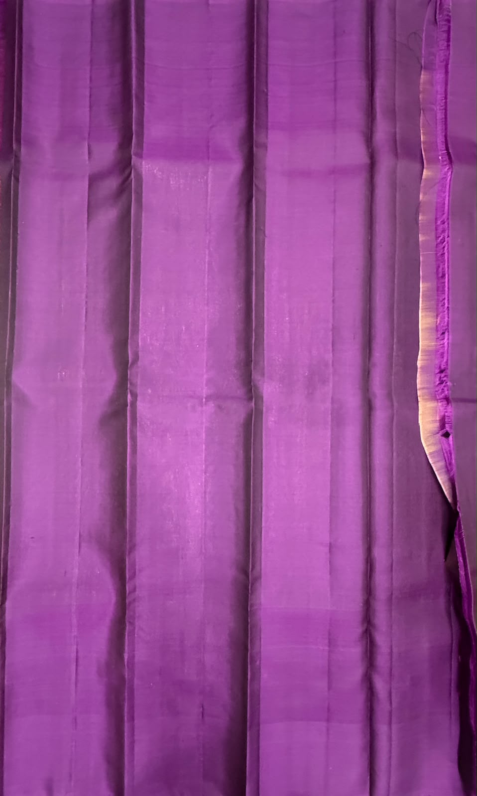 VSCB707 - chocolate brown color body , violet color pallu , blouse - Pure silk saree