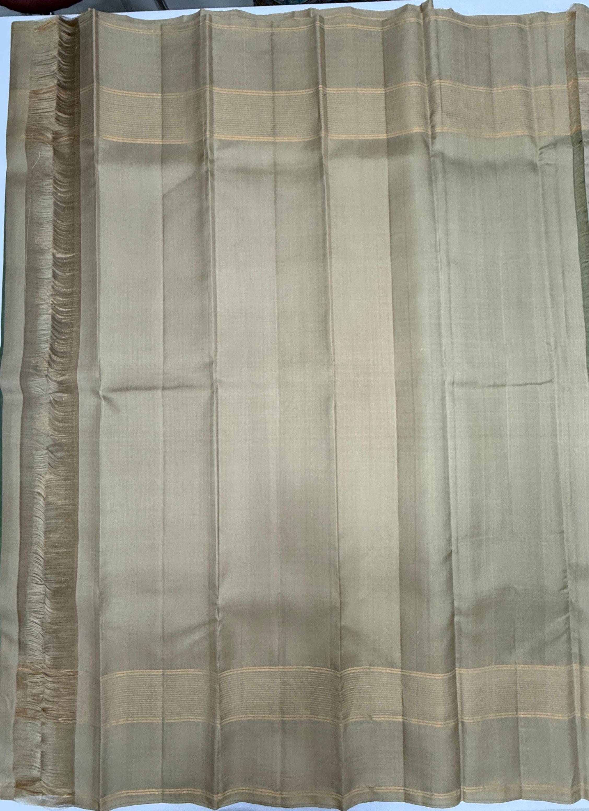 VSF1148 - pastel green color body , cream color pallu,blouse - Pure silk saree