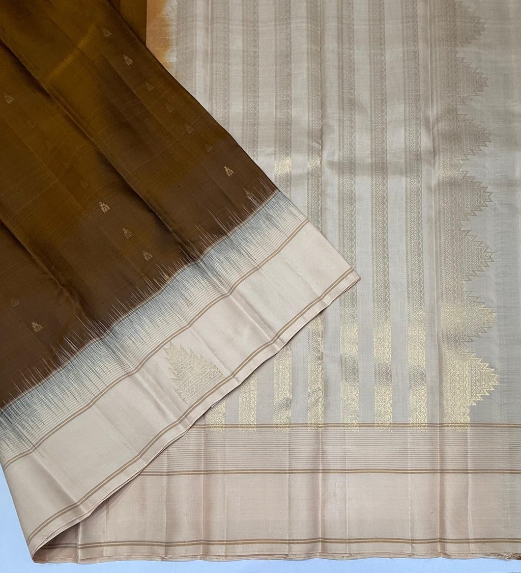 VSF1150 - cowdung green color body , light peach color pallu,blouse - Pure silk saree