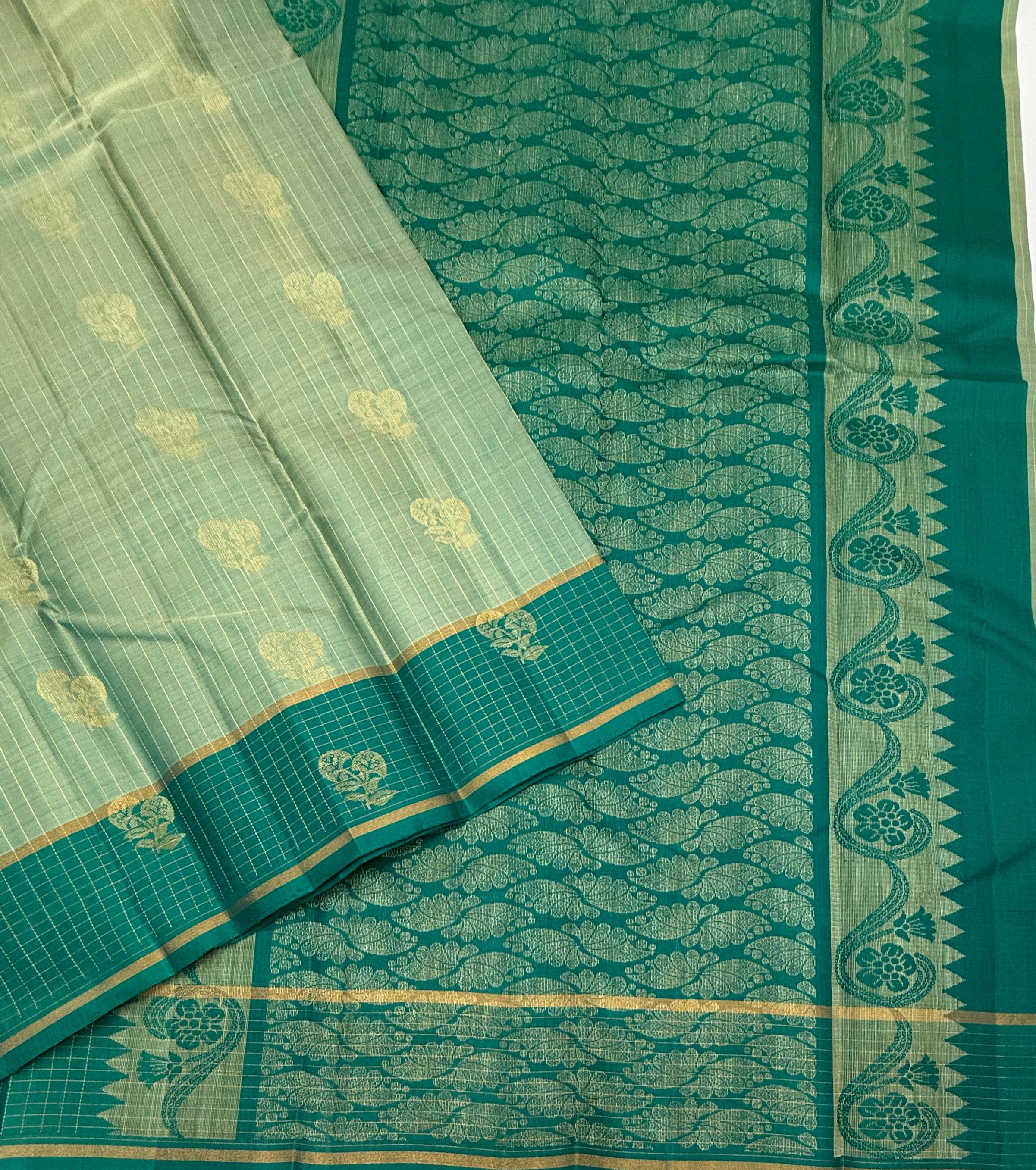 VSF1171 - light blue color body , teal blue color pallu,blouse - Pure silk saree