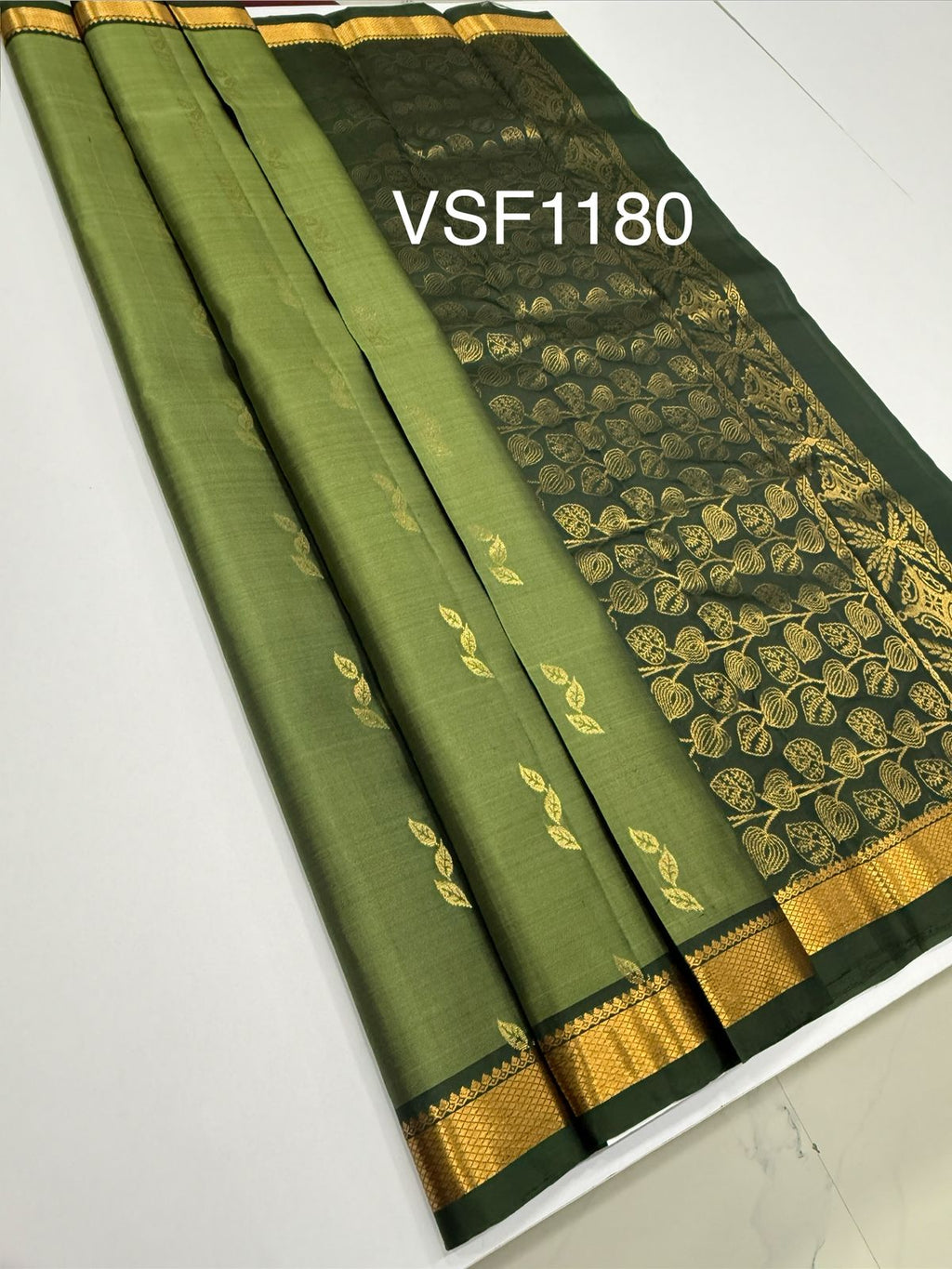 VSF1180 - pastel green color body , dark green color pallu,blouse - Pure silk saree