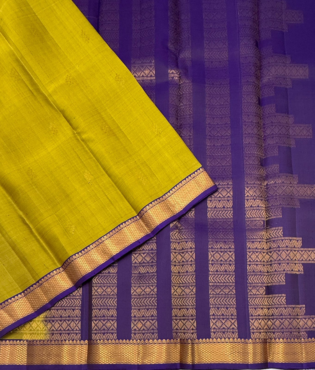 VSF1184 - mehandi green color body , violet color pallu,blouse - Pure silk saree