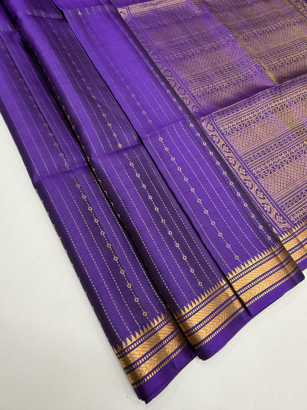 VSF1188 - violet color body , pallu,blouse - Pure silk saree
