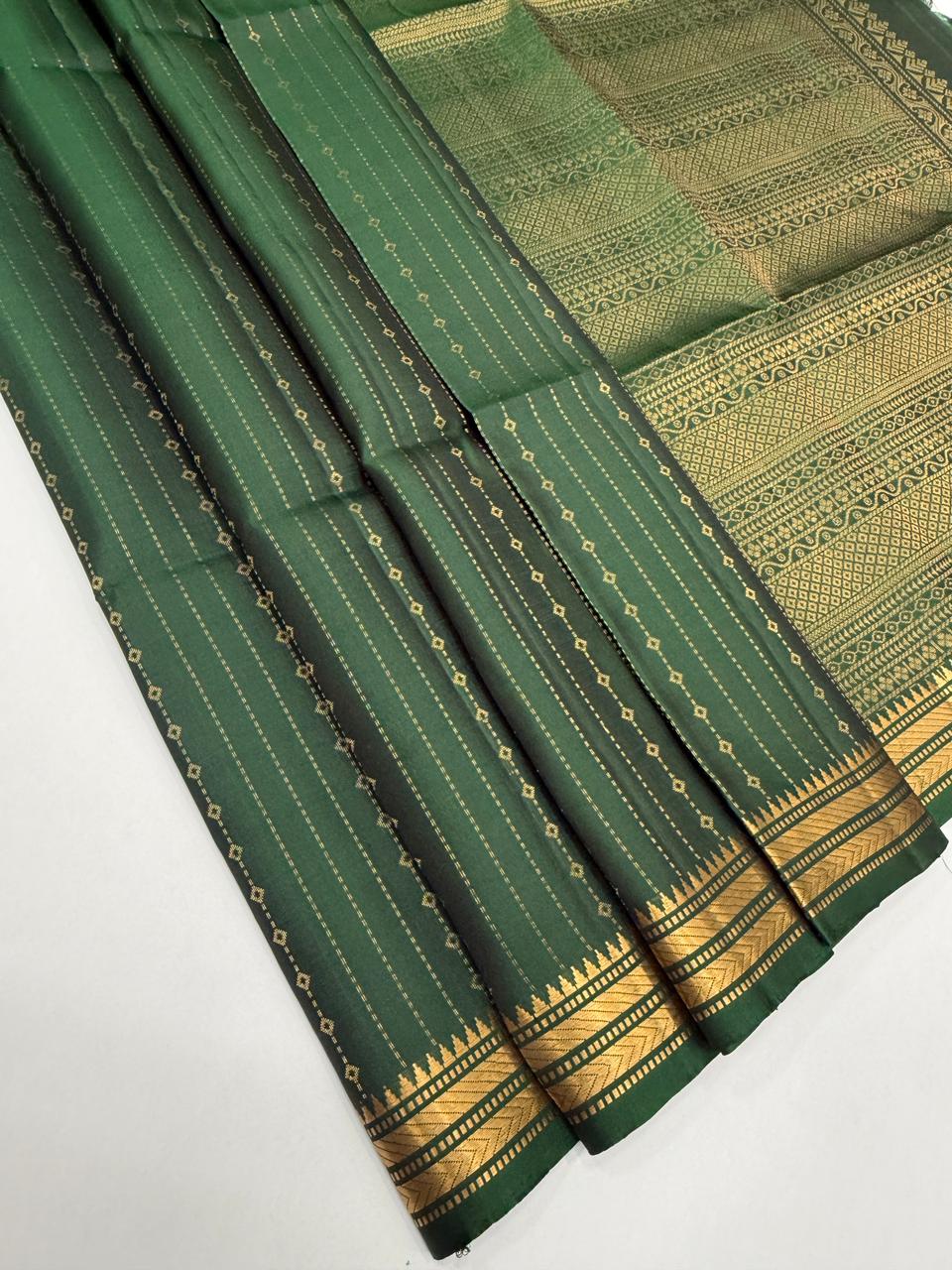 VSF1189 - dark green color body , pallu,blouse - Pure silk saree